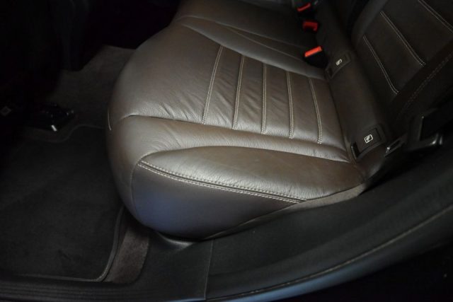 MERCEDES-BENZ GLC 220 usata 275