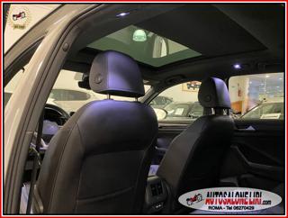 VOLKSWAGEN T-Roc usata, con Tettuccio apribile
