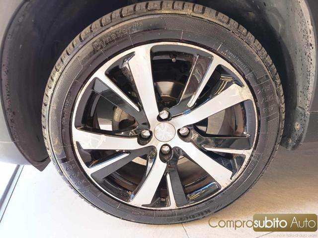 PEUGEOT 2008 usata, con Fendinebbia