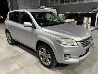 TOYOTA RAV 4 MY23 usata, con Airbag laterali