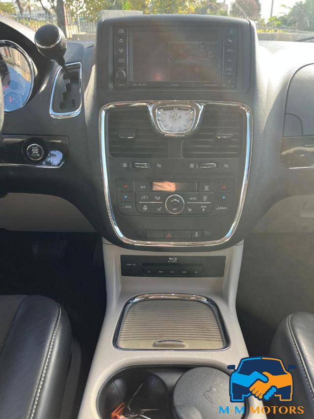 LANCIA Voyager usata, con Fari Xenon