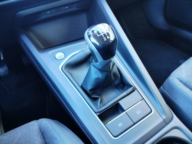 VOLKSWAGEN Golf usata, con Bracciolo