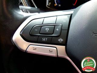 VOLKSWAGEN T-Cross usata, con USB