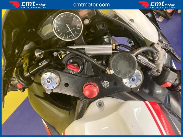 YAMAHA YZF R1 usata 12