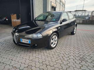 ALFA ROMEO 147 1.6 16V TS (105) 5 porte Distinctive