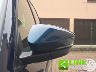 SKODA Karoq usata, con Bracciolo