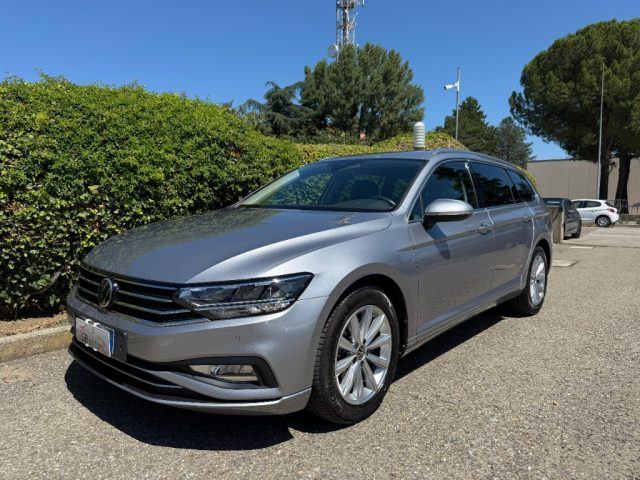 VOLKSWAGEN Passat Variant usata, con ABS