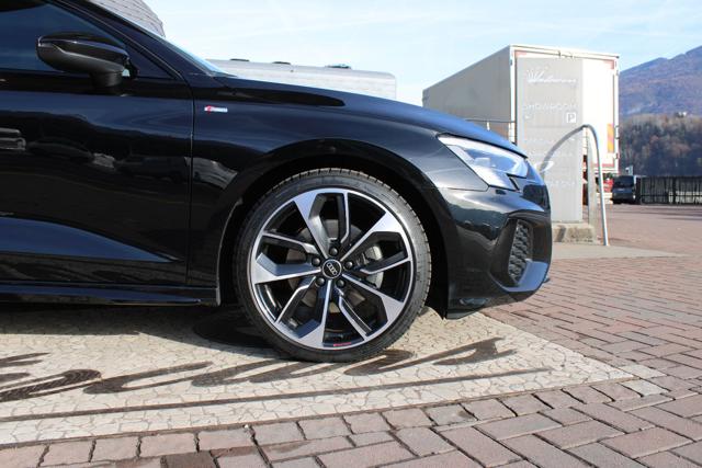 AUDI A3 usata, con Park Distance Control