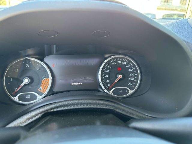 JEEP Renegade usata, con USB