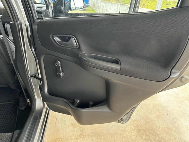 SUZUKI Ignis usata, con MP3
