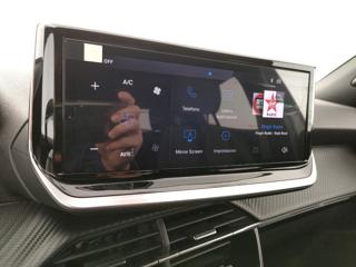 PEUGEOT 2008 usata, con Controllo automatico clima
