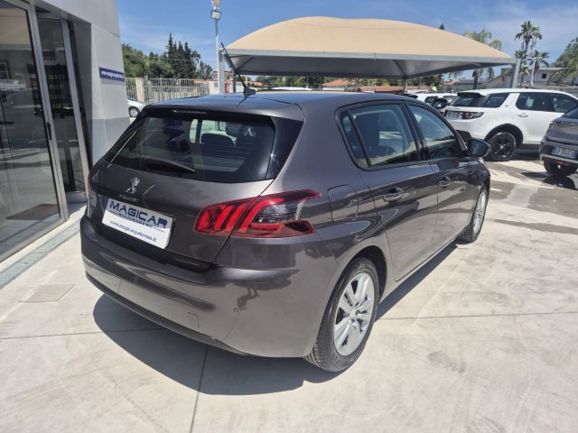 PEUGEOT 308 usata, con Boardcomputer