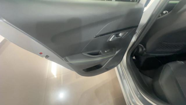 PEUGEOT 208 usata, con Climatizzatore