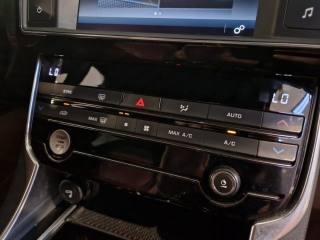 JAGUAR XE usata, con Interni in pelle