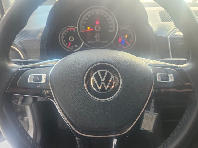 VOLKSWAGEN up! usata, con Vivavoce