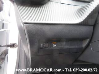 PEUGEOT 208 usata, con ESP