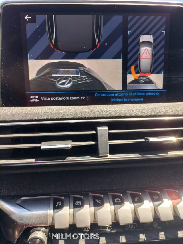 PEUGEOT 5008 usata, con Bluetooth