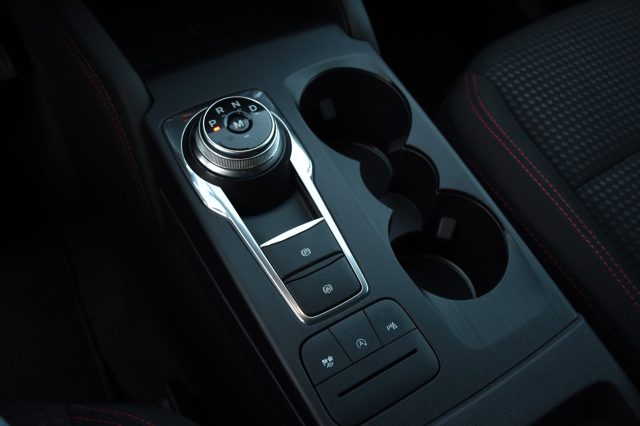 FORD Kuga usata, con Sensori di parcheggio posteriori