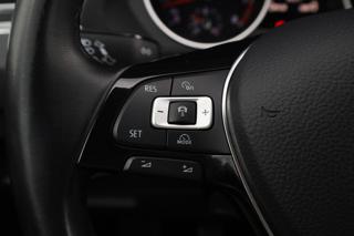VOLKSWAGEN Tiguan usata, con Sensori di parcheggio anteriori