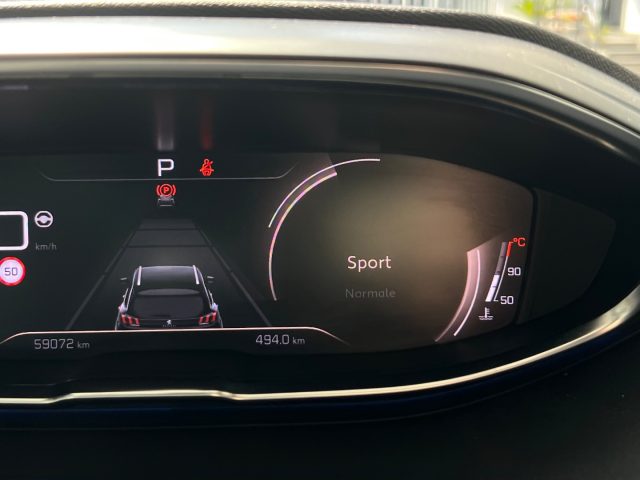 PEUGEOT 3008 usata, con Sensori di parcheggio posteriori