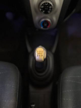 TOYOTA Yaris usata 13