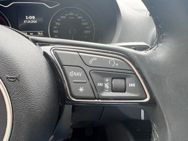 AUDI Q2 usata 17