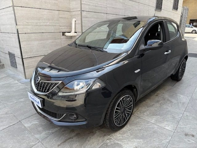LANCIA Ypsilon usata, con ABS