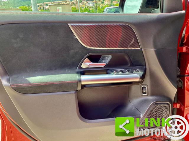 MERCEDES-BENZ GLA 200 usata, con Chiusura centralizzata