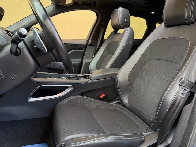 JAGUAR F-Pace usata, con Climatizzatore