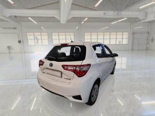 TOYOTA Yaris usata, con Airbag laterali