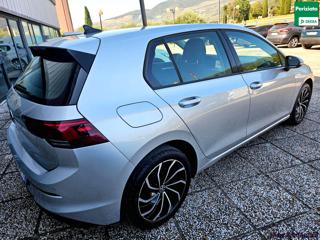 VOLKSWAGEN Golf usata, con Autoradio