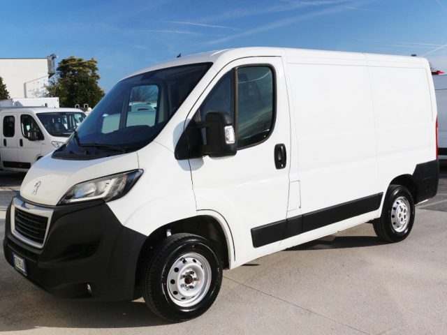 PEUGEOT Boxer usata, con ABS