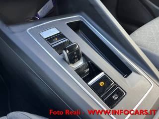 VOLKSWAGEN Golf usata, con Touch screen