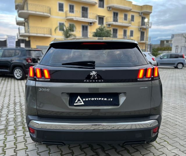 PEUGEOT 3008 usata, con Autoradio