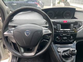 LANCIA Ypsilon usata, con USB