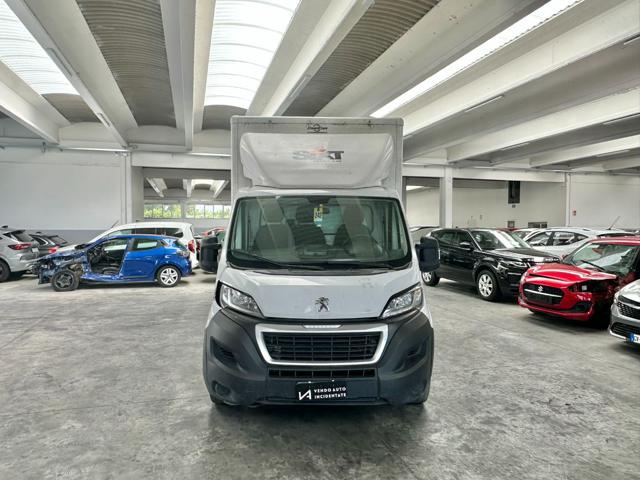 PEUGEOT Boxer usata, con Airbag