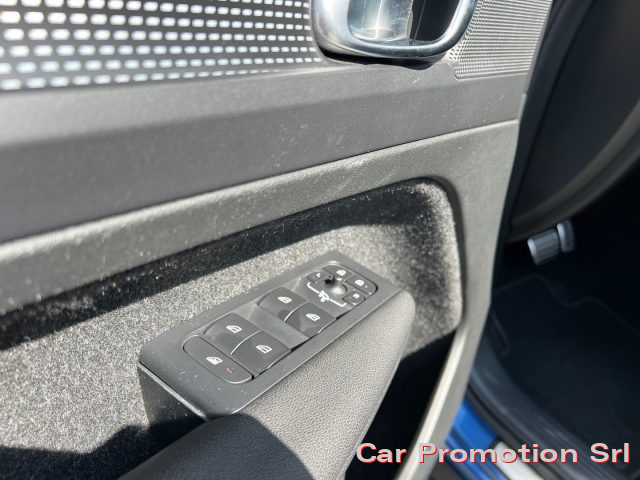 VOLVO XC40 usata, con Park Distance Control
