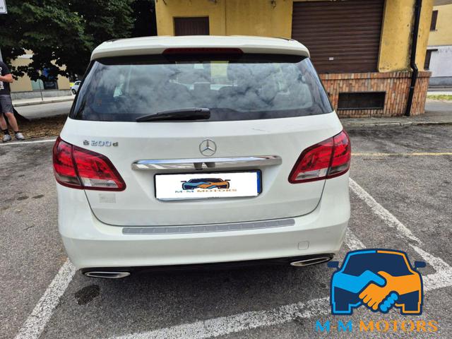 MERCEDES-BENZ B 200 usata, con Autoradio