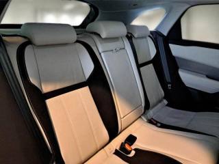 LAND ROVER Range Rover Velar usata, con Autoradio digitale