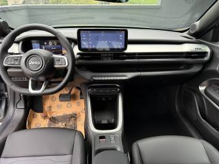 JEEP Avenger usata, con Autoradio