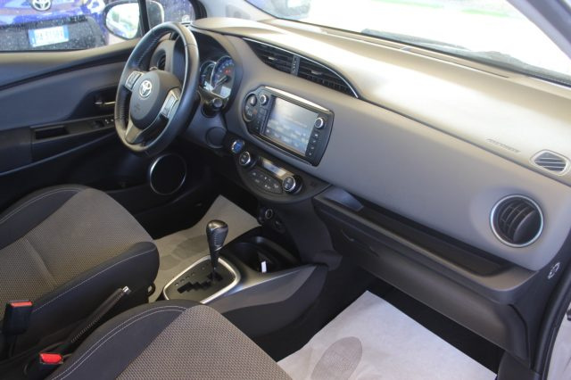 TOYOTA Yaris usata, con Bluetooth