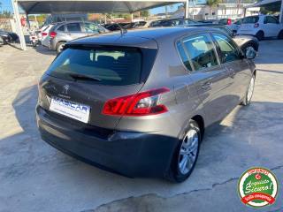 PEUGEOT 308 usata, con Boardcomputer