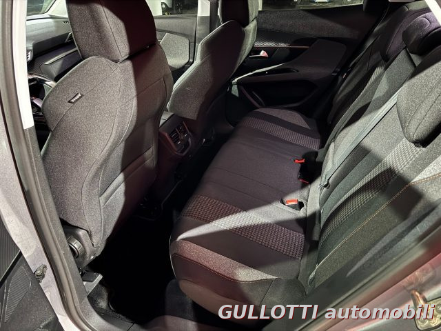 PEUGEOT 3008 usata, con Fendinebbia