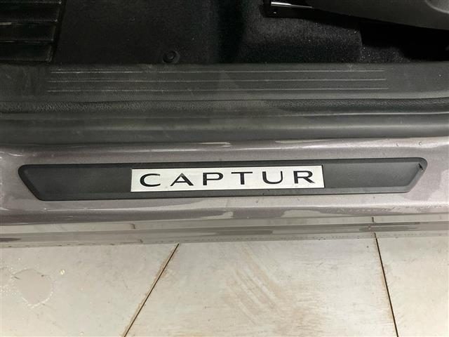 RENAULT Captur usata 27