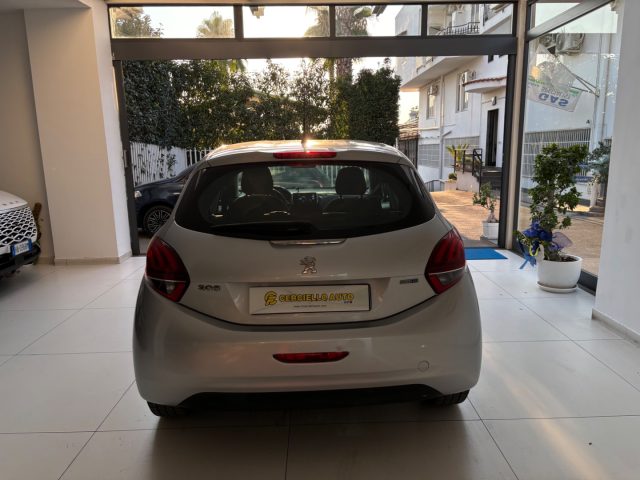 PEUGEOT 208 usata, con Boardcomputer