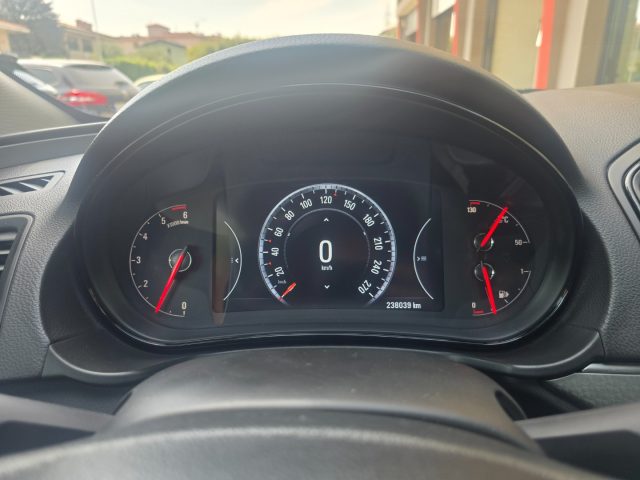OPEL Insignia usata, con Sospensioni sportive
