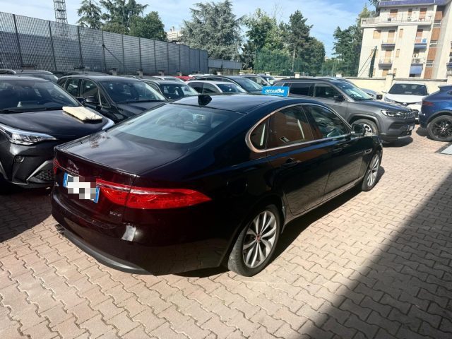 JAGUAR XF usata, con Airbag laterali