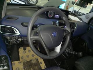 LANCIA Ypsilon usata, con ESP