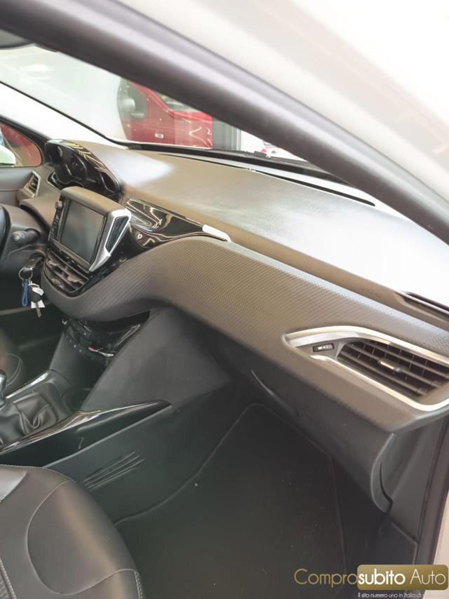PEUGEOT 2008 usata 22