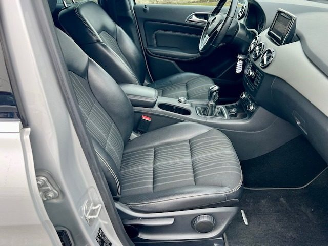 MERCEDES-BENZ B 180 usata, con Controllo trazione